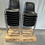 Ca. 15x Kantinestoel Berico Plast, Helene 1004/a, zwart